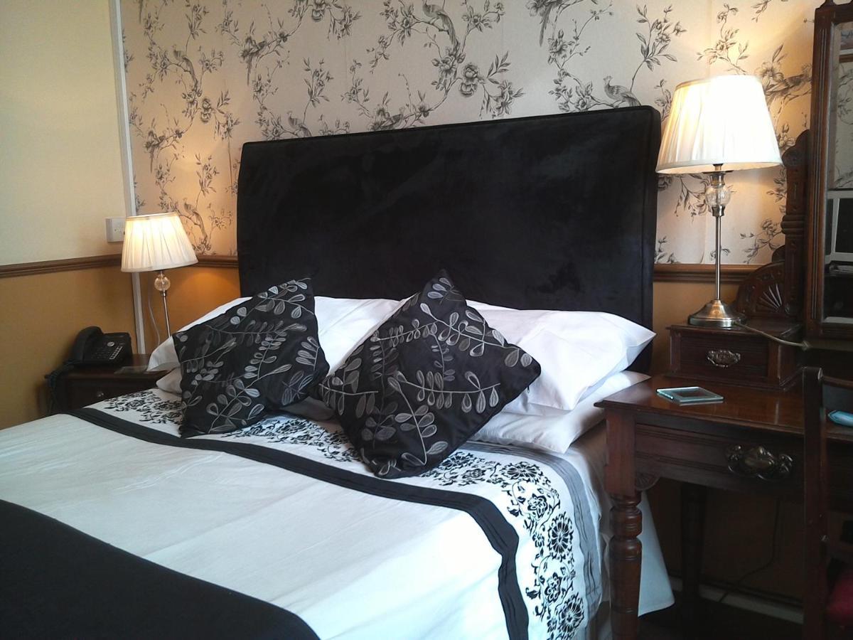 Meare Manor Hotel Glastonbury Room photo