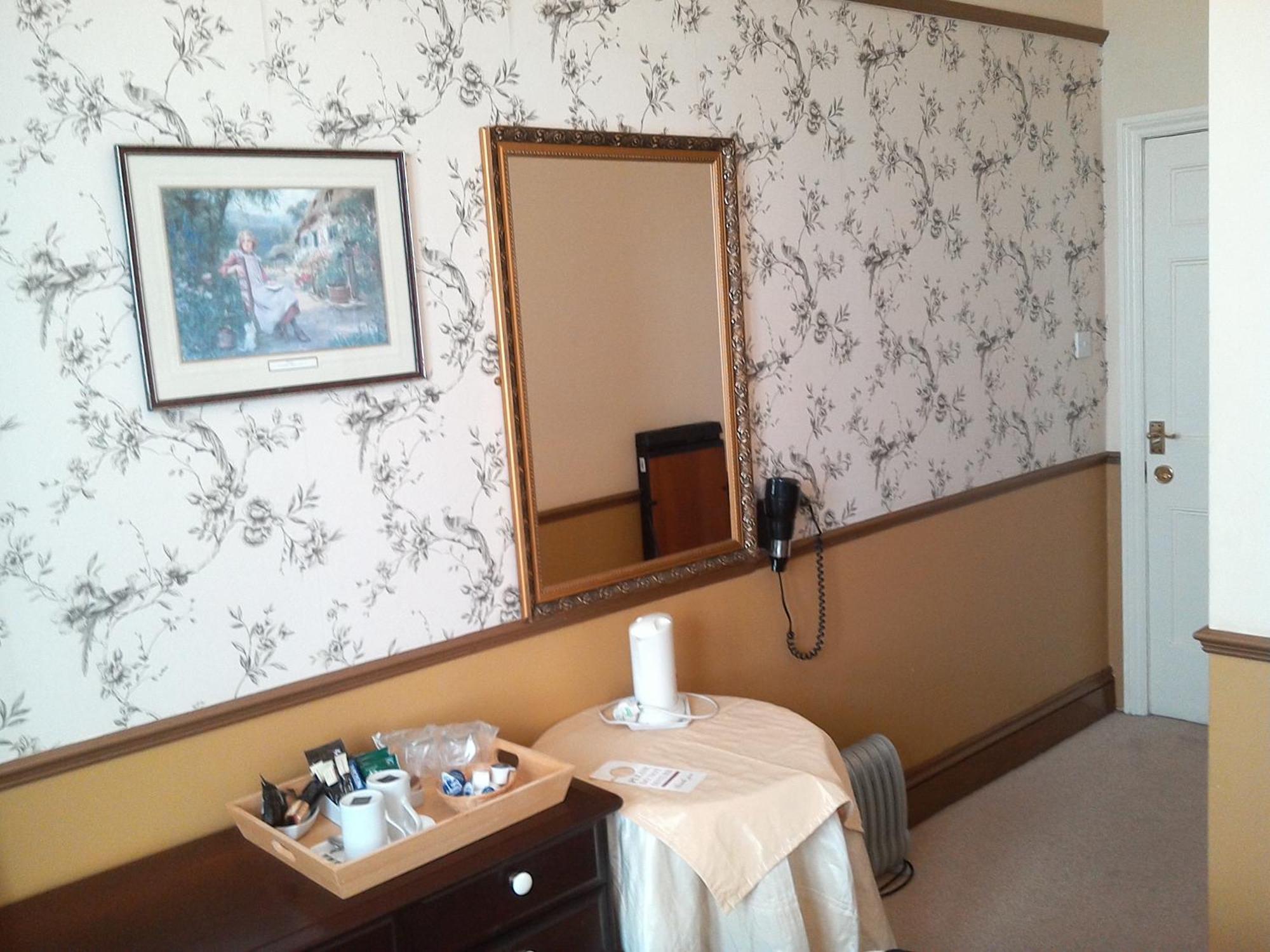 Meare Manor Hotel Glastonbury Room photo