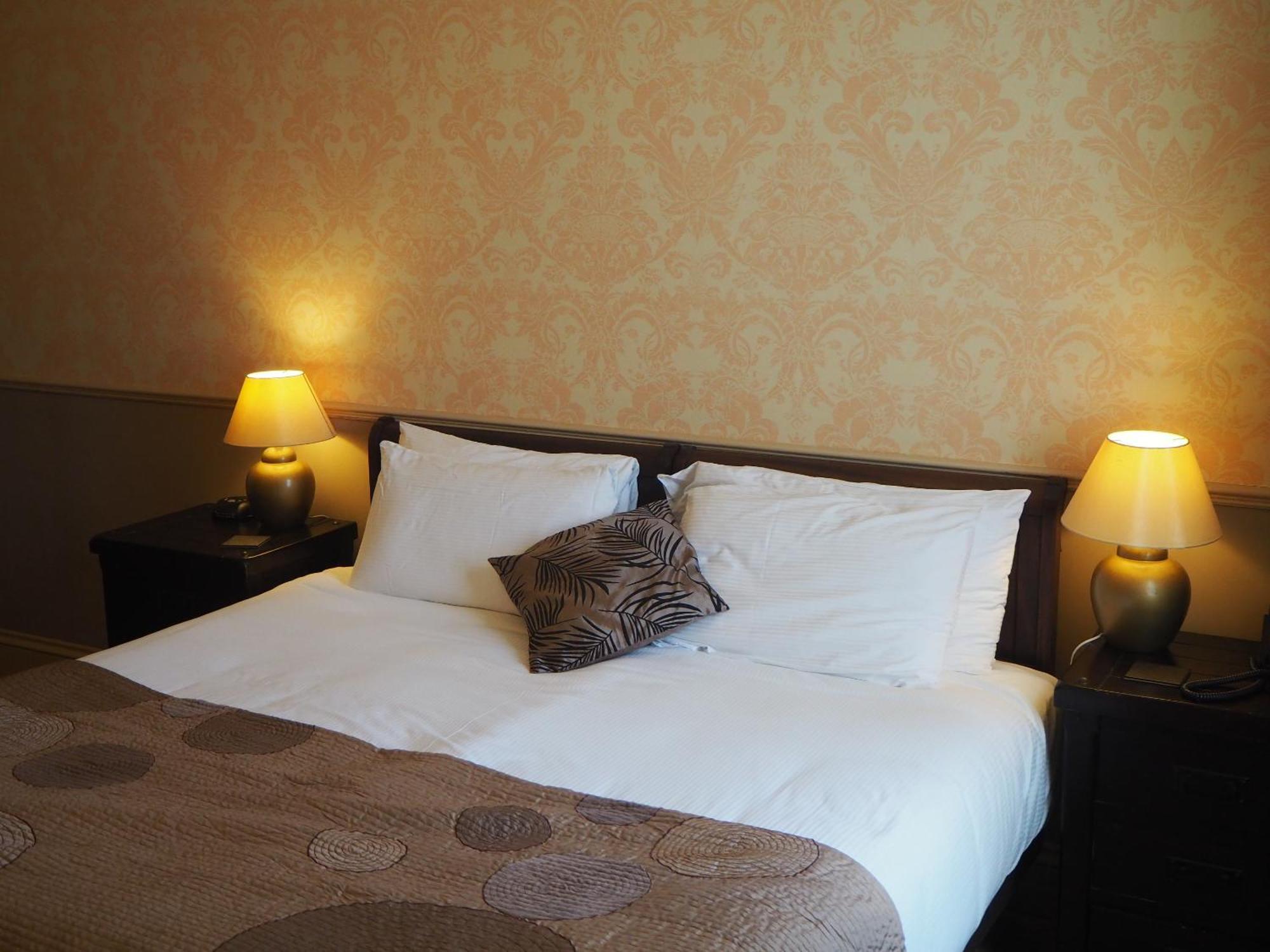 Meare Manor Hotel Glastonbury Room photo